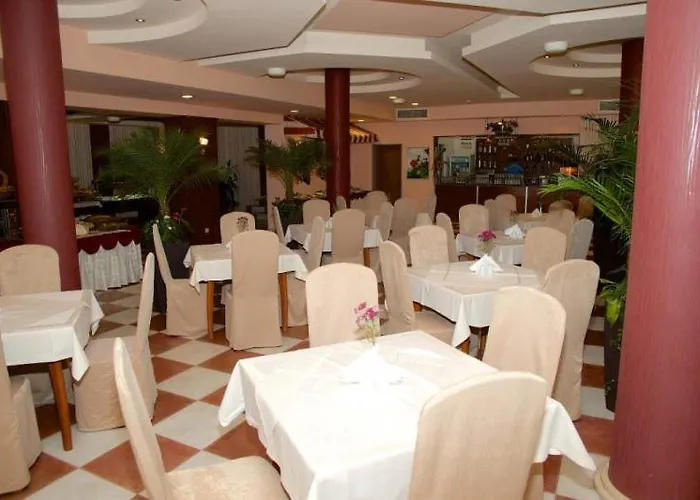 Dunav Солнечный берег