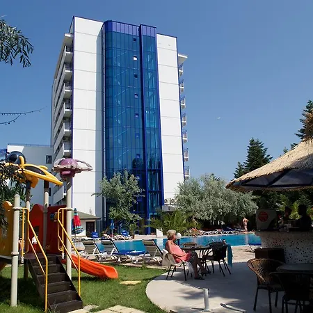 Dunav 4* Napospart